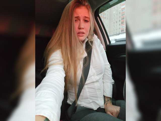 Yayın ekran görüntüleri LEILA-ANGELL