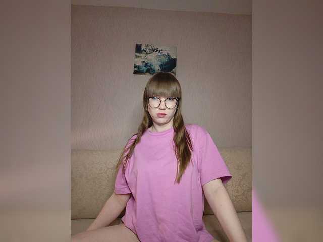 Fotoğraflar LilyCandy Welcome to my room. My name is Julia. Don't forget to put love and subscribe *In addition to privates, I go to a group (60tknmin). The strongest vibration is 222tkn