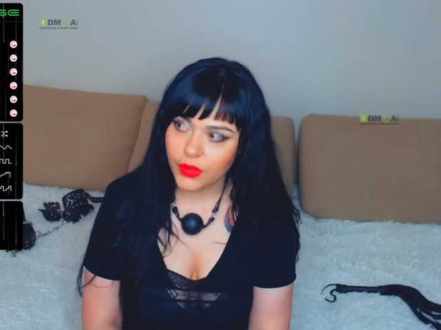 Fotoğraflar -MirKiss- Hello everyone, I’m Miroslava! Put love in the upper right corner, Lovense (Lush) in me, works from 2 tokens random 20 tokens, see the parameters in the profile. I go to a group or full privat!