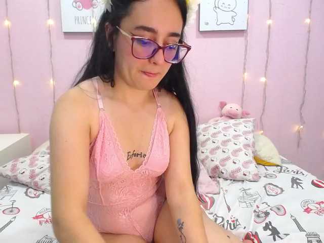 Fotoğraflar Aaliss-coy ⭐️❤️​Play ​with ​my ​little ​pussy ​and ​make ​me ​very ​hot❤️⭐#​teen #​daddy #​cum #​smalltits