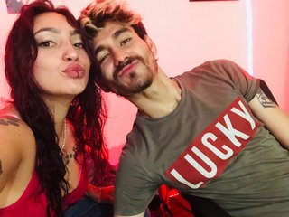 Erotik görüntülü sohbet Aaronandelizabeth