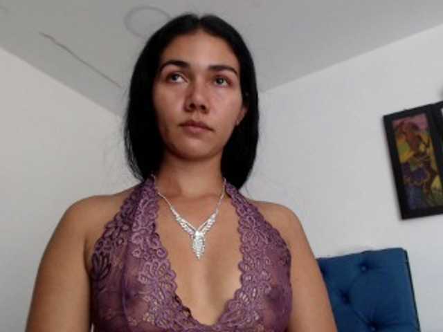 Fotoğraflar abbi-moon hello guys I'm new, I hope I can make many friends today, I would love to make you happy #shaved#smalltits#new#latina#colombia#sweet#young