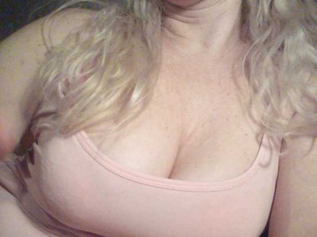 Yayın ekran görüntüleri Abbi-love