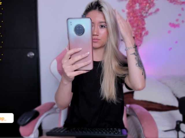 Fotoğraflar abby-deep Welcome To my room, Naked and sexy dances and plays dildo when completing the goal