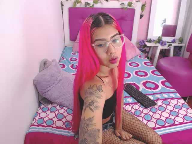 Fotoğraflar AbigaiLMonroe Welcome to my room enjoy my show