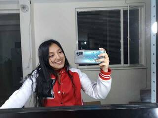 Erotik görüntülü sohbet AbrilGV