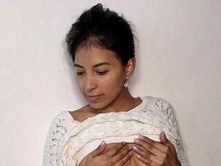 Erotik görüntülü sohbet AdaiaStone