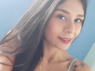 Erotik görüntülü sohbet Adela-mml
