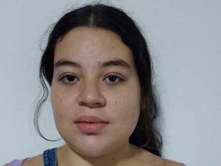 Erotik görüntülü sohbet Adelethompson