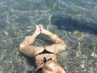 Erotik görüntülü sohbet Adeliada