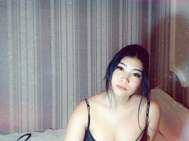 Fotoğraflar adellasweety cum show^ get naked^ sguirt ^ asian play with pussy