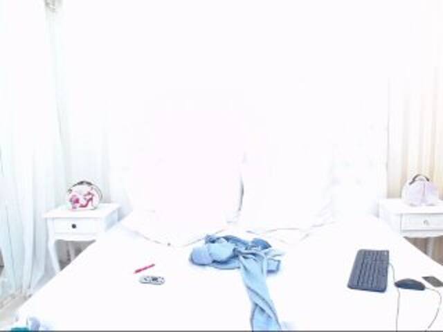 Yayın ekran görüntüleri AdellaydeTay