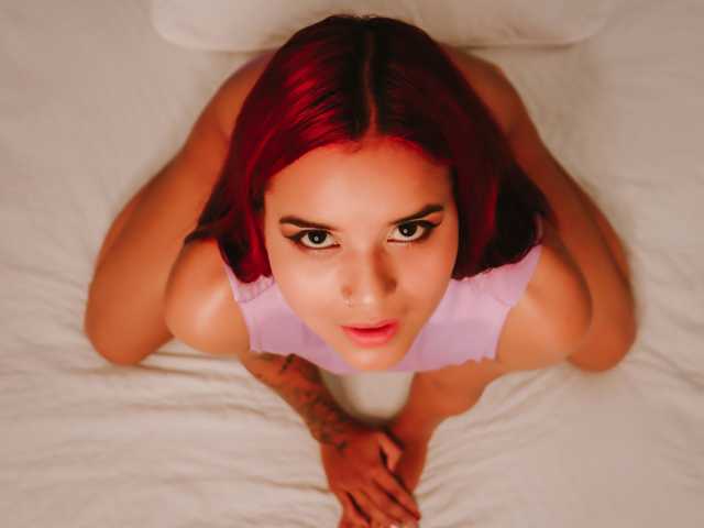 Profilin fotoğrafı AdharaSmith