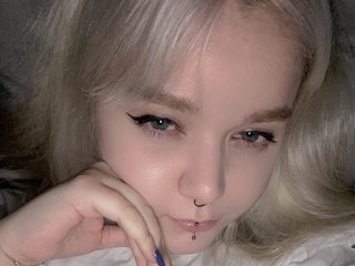 Erotik görüntülü sohbet AdoraBlya