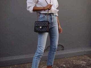 Erotik görüntülü sohbet adriana_crystal