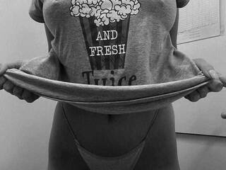 Erotik görüntülü sohbet Affectionat0