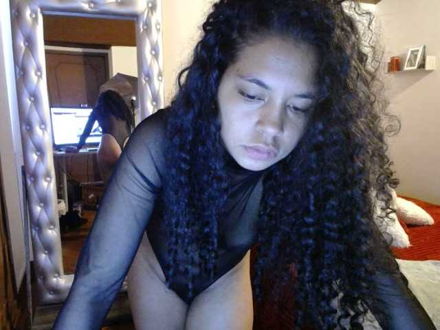 Yayın ekran görüntüleri AGATHHAA