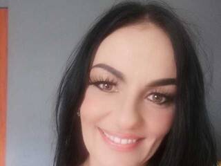 Erotik görüntülü sohbet AileenDoll