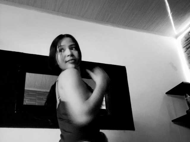 Profilin fotoğrafı aisha-hot