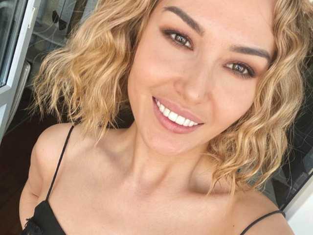 Profilin fotoğrafı AishaMoon