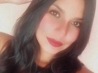 Erotik görüntülü sohbet AlanaAllen