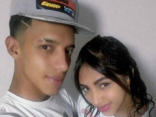 Erotik görüntülü sohbet AlanayDiego