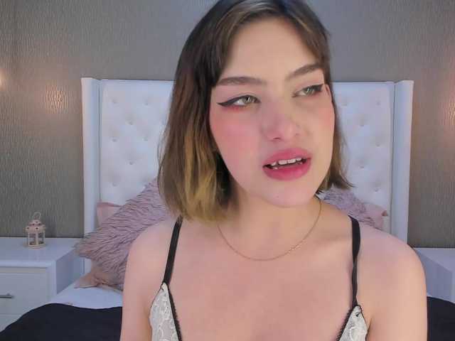 Yayın ekran görüntüleri AlegnaTaylor