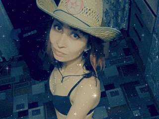 Erotik görüntülü sohbet AleksZay