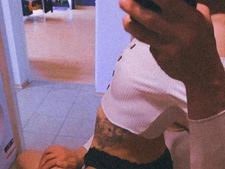 Erotik görüntülü sohbet AlexaBorzaya