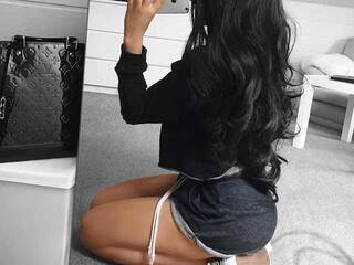 Erotik görüntülü sohbet ALEXACILL