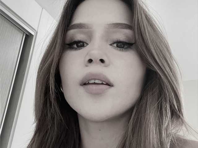 Profilin fotoğrafı Alexandra-1