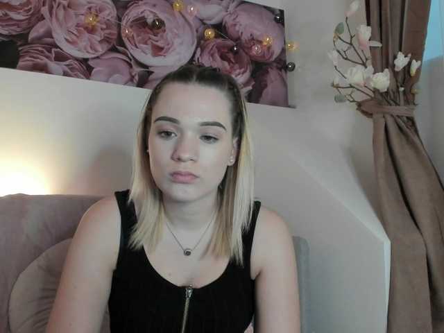Fotoğraflar AlexisTexas18 Another rainy day here, i am here for fun and chat-- naked and cum in pvt xx #18 #blonde #cute #teen #mistress
