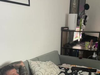 Erotik görüntülü sohbet AlexMir69