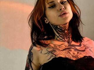 Erotik görüntülü sohbet AlexyLee