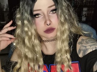 Erotik görüntülü sohbet Alice--Rabbit