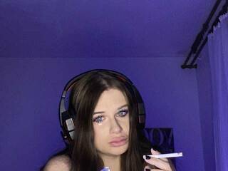 Erotik görüntülü sohbet Alice-darkness