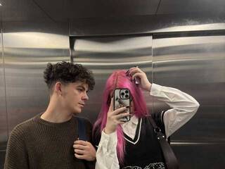 Erotik görüntülü sohbet alice18james