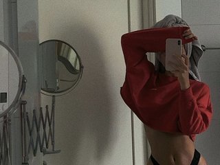 Erotik görüntülü sohbet Alice2025