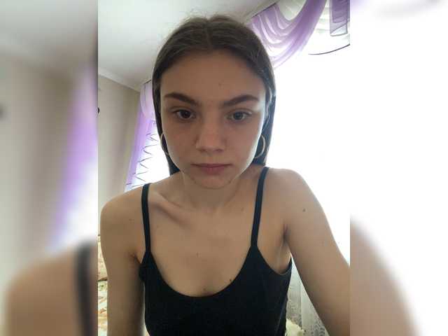 Yayın ekran görüntüleri Please_me