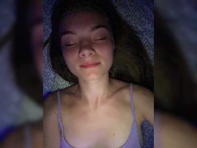 Yayın ekran görüntüleri Please_me