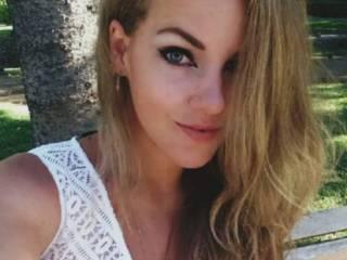 Erotik görüntülü sohbet aliceshine