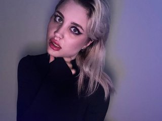 Erotik görüntülü sohbet AliceTurner
