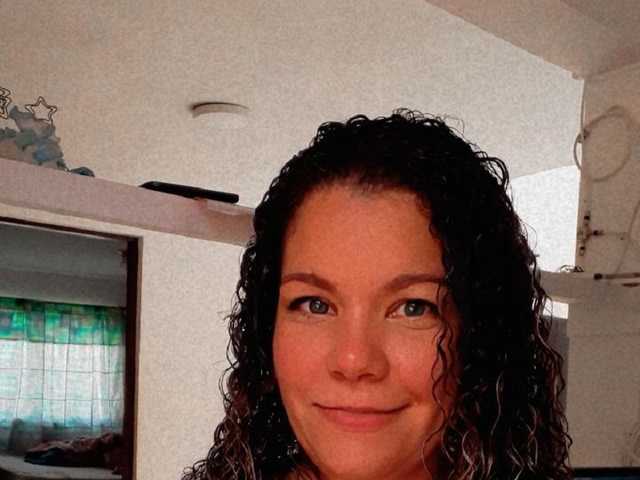 Profilin fotoğrafı alicia-mature