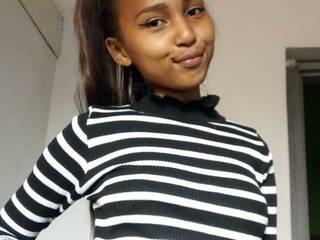 Erotik görüntülü sohbet Aliciakittie