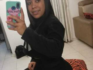 Erotik görüntülü sohbet alinaharper