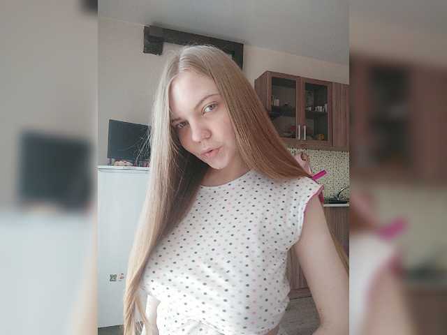 Fotoğraflar alisekss8 Hello boys!) Im Alice, Im 24 age. Subscribe to me and put a heart!) Subscription for tokens!) I undress in private or in a group, not in public) Collecting tokens for a new camera!!)