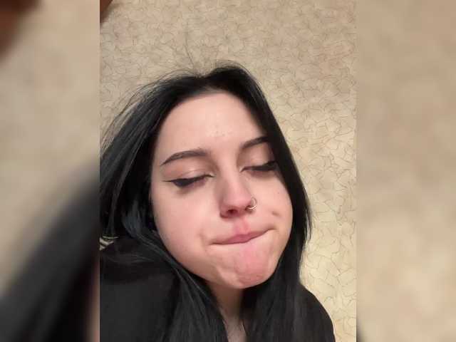 Yayın ekran görüntüleri Alisha-dark