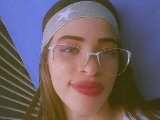 Erotik görüntülü sohbet AlisonSaenz