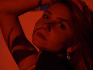 Erotik görüntülü sohbet AlissaBerryy