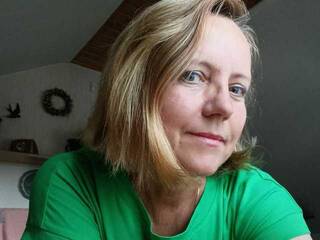 Erotik görüntülü sohbet AlitsiaKiver